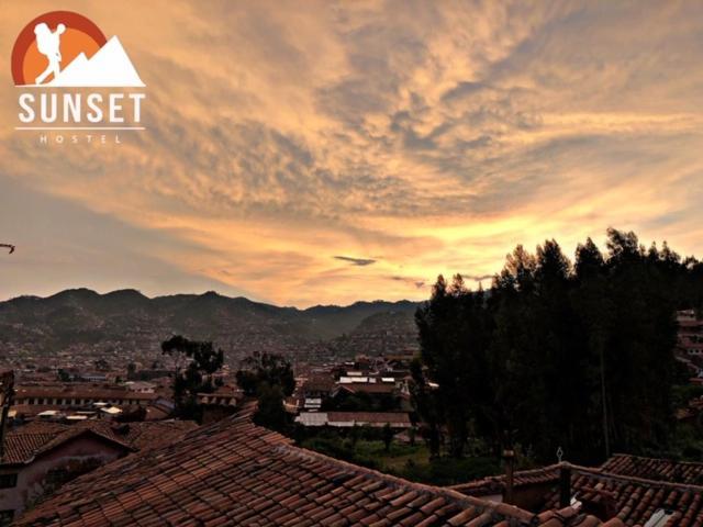 Sunset House Cusco Hostel ภายนอก รูปภาพ